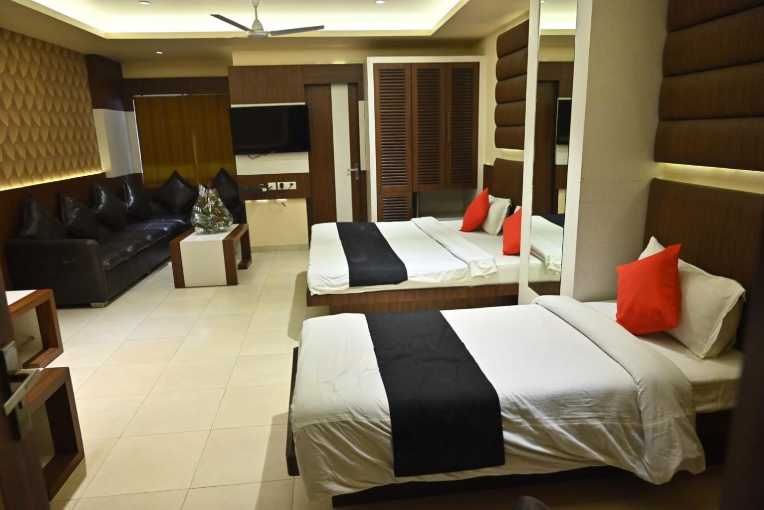 Hotel Royal Cottage Kanpur Exterior foto